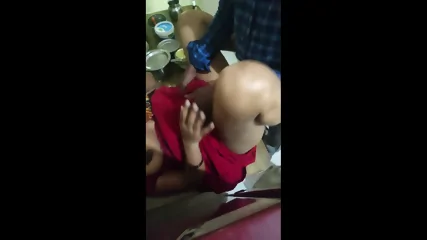 Step Mom shouting while fucking stepson - Vidéo premium HD - Amateur | X-Casting
