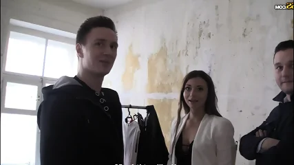 Amateur Slut Gets Double Fucked - Vidéo premium HD - Amateur | X-Casting
