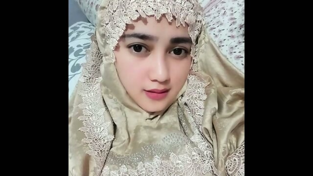 guru ngaji cantik di entot kaka sampe nangis - Video Porno Gratuite HD | X-Casting