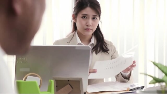 Married Office Girl S Sexy Thighs [Decensored]. - Porno Asiatique en HD | Jeux de Rue
