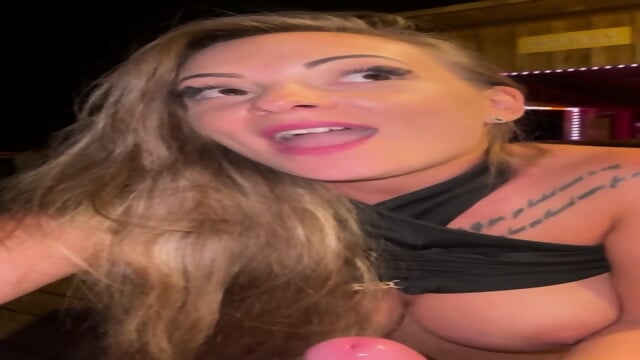 Tiffany Est Plus Heureuse En Suçant Qu'avec N'importe Quelle Autre Chose - Videos Francaise En Chaleur Gratuites HD | Jeux de Rue