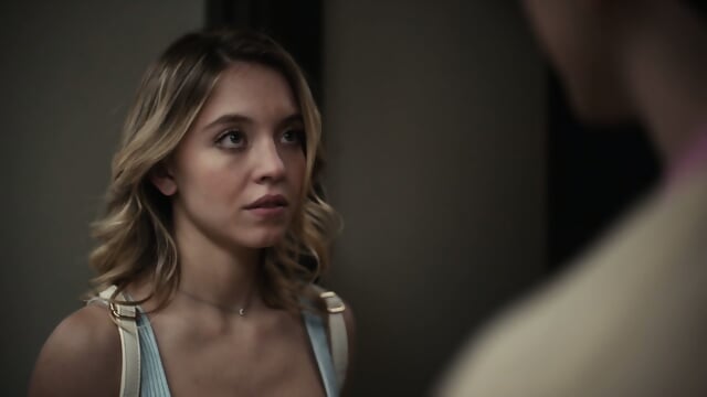 Sydney Sweeney Comp fat-dick - Plan a Trois - Threesome en HD | Jeux de Rue