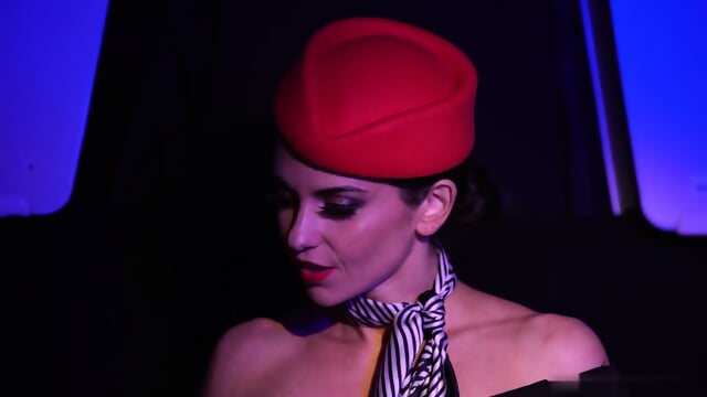 French Airline Providing Enhanced Service - Video Porno Gratuite HD | X-Casting